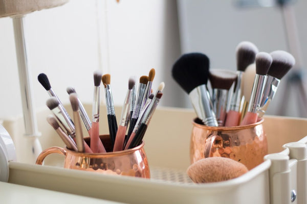 MAKEUP BRUSH BREAKDOWN